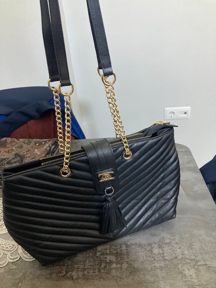 Siyah Deri Püsküllü Kadın Çanta - Görsel 2