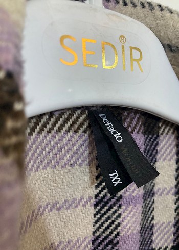 Düğmeli Ekose Desenli Bej Kadın Gömlek - Görsel 2