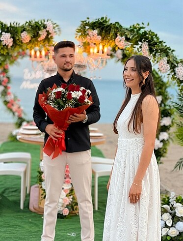 Beyaz elbise