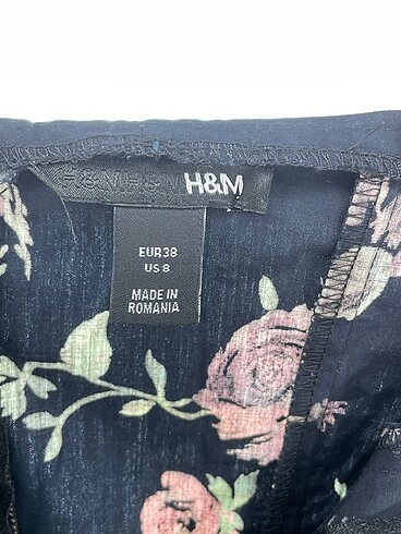 38 Beden çeşitli Renk H&M Kısa Elbise %70 İndirimli.