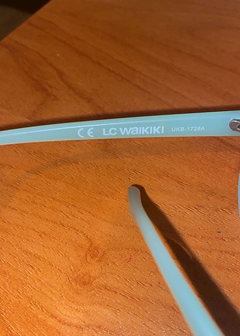LC Waikiki Turkuaz Minimalist Güneş Gözlüğü