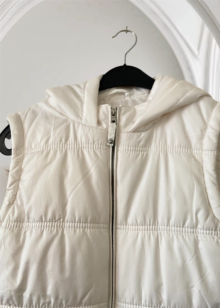 LCW Beyaz Şapkalı Şişme Mont/Yelek - S Beden - Görsel 3