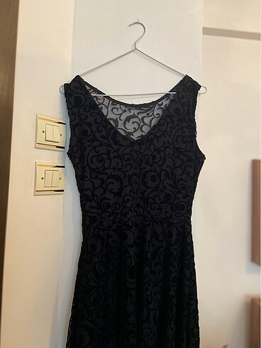 Siyah Kadife Desenli Elbise - Görsel 6