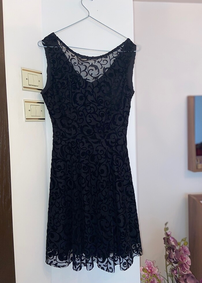 Siyah Kadife Desenli Elbise - Görsel 2