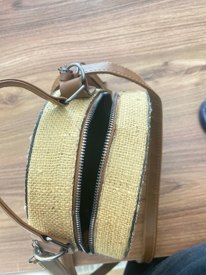 Deri Detaylı İşlemeli Yuvarlak Bohem Çanta - Görsel 2