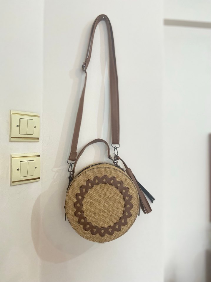 Deri Detaylı İşlemeli Yuvarlak Bohem Çanta - Görsel 5