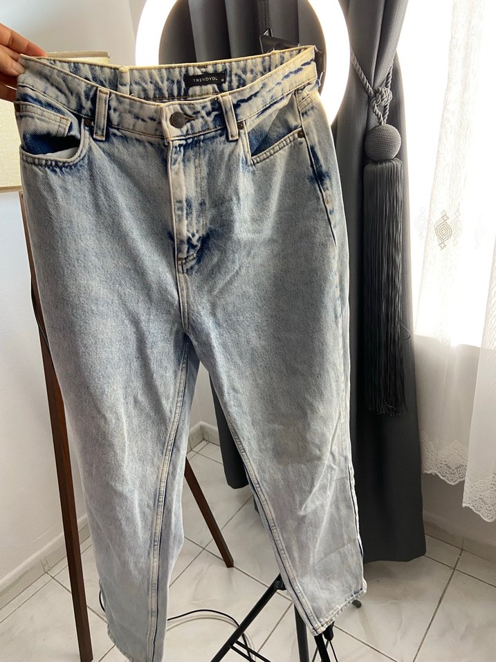 Tokalı Bol Kesim Midi Kadın Kot Pantolon - Görsel 4