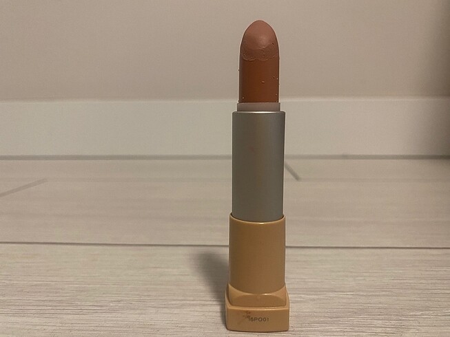 Maybelline Gigi hadid ruj