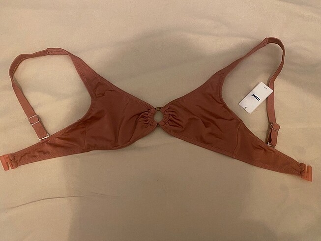 Yeni bikini üstü