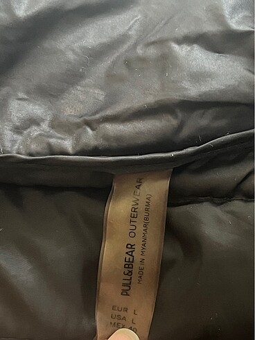 l Beden siyah Renk şişme mont pull and bear