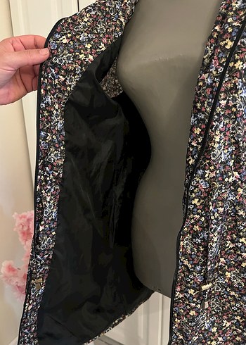 Çiçek Desenli Kadın Uzun Yağmurluk - Görsel 9