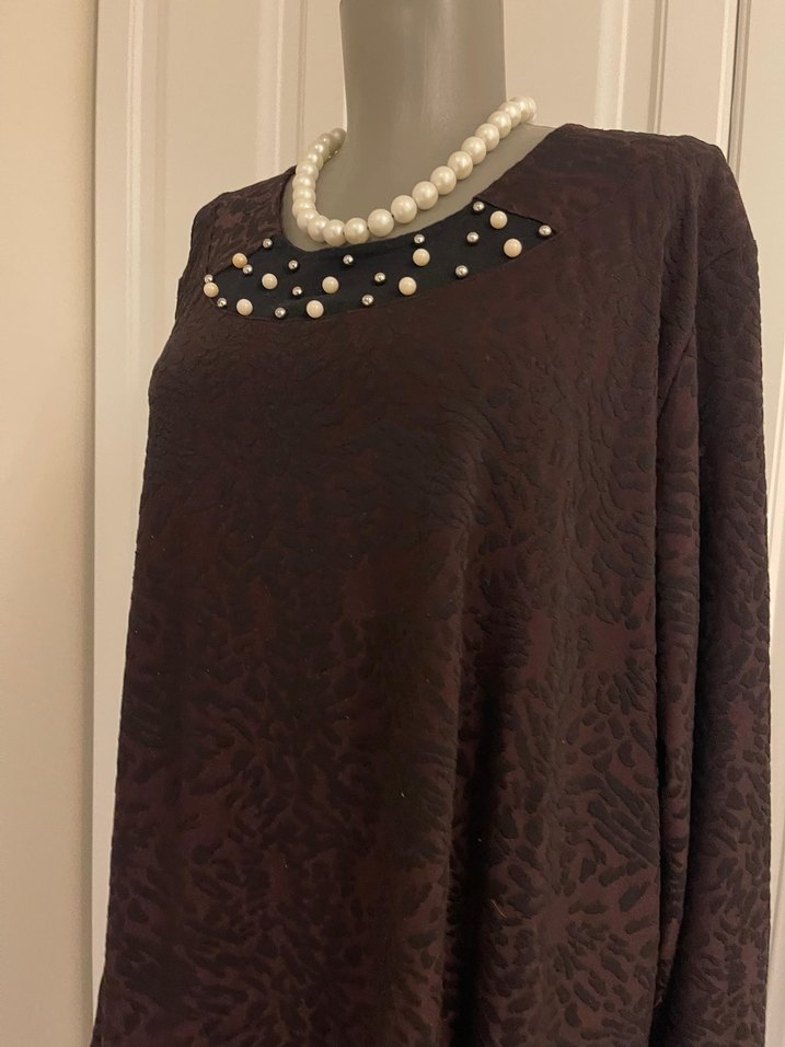 Boncuk Detaylı Siyah Uzun Kollu Uzun Elbise - Görsel 4