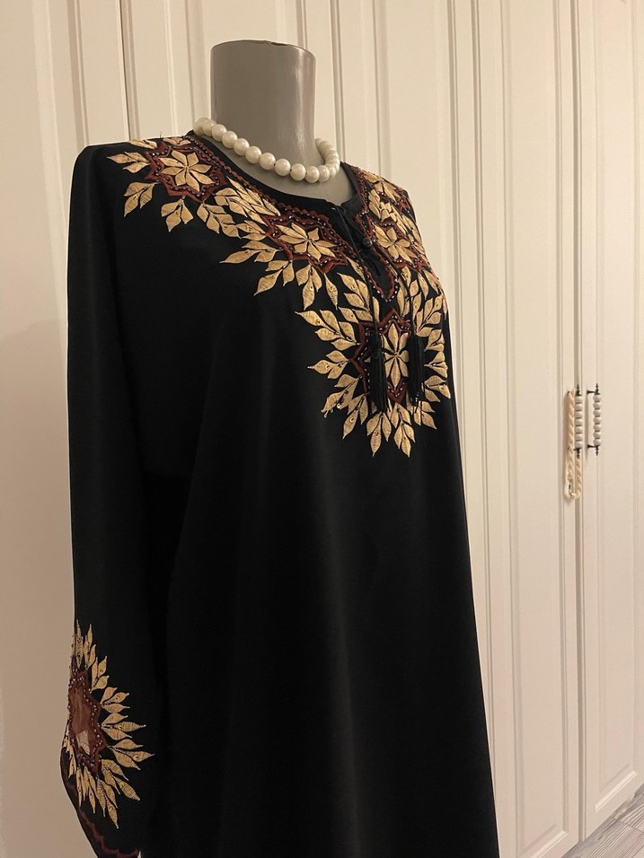 Boncuk İşlemeli Siyah Uzun Kadın Elbise - Görsel 5