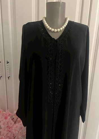 Boncuk İşlemeli Siyah Ferace - Görsel 2