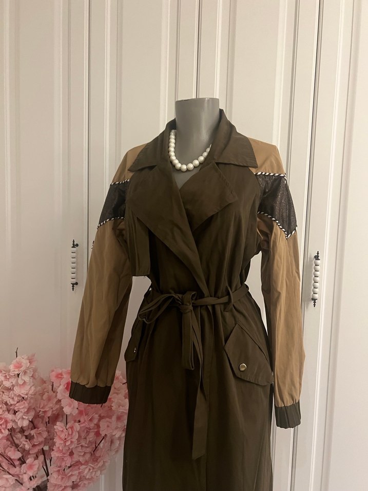 Kahverengi Kamuflaj Desenli Deri Trençkot - Görsel 2