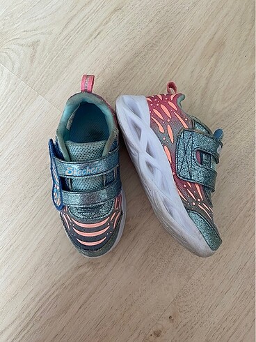 24 Beden Skechers