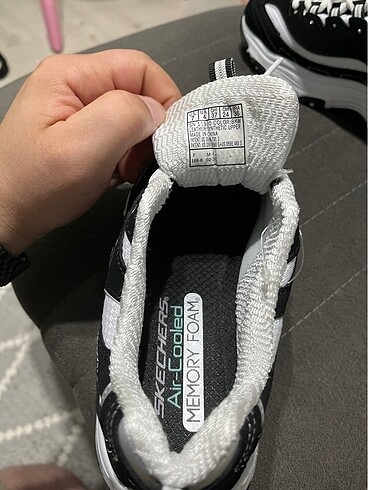 37 Beden siyah Renk Skechers sn 11930 spor ayakkabı