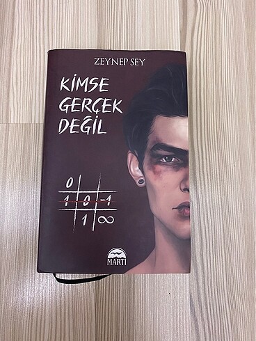 kimse gerçek değil kutulu set