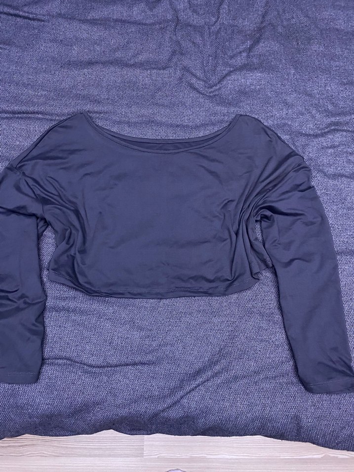 Gri Uzun Kollu Salaş Bluz omzu açık - Görsel 2