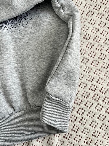m Beden Bershka sweatshirt