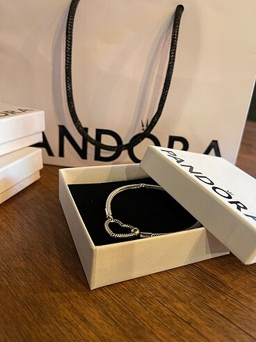 Beden beyaz Renk Pandora Kalpli Bileklik