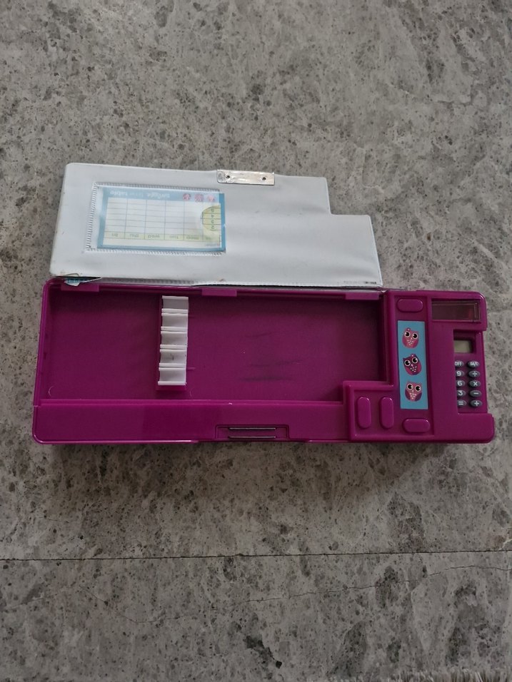 Smiggle Mor Renkli Çocuk Kalem Kutusu - Görsel 3