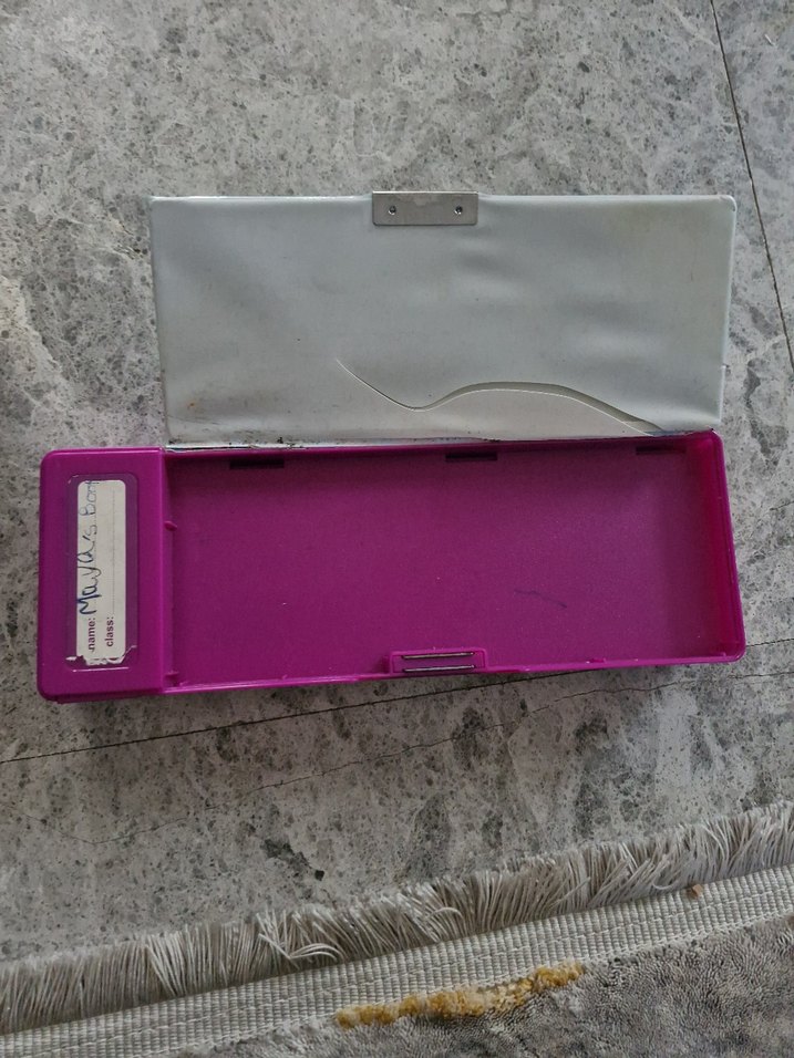 Smiggle Mor Renkli Çocuk Kalem Kutusu - Görsel 4