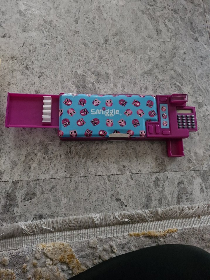 Smiggle Mor Renkli Çocuk Kalem Kutusu - Görsel 2