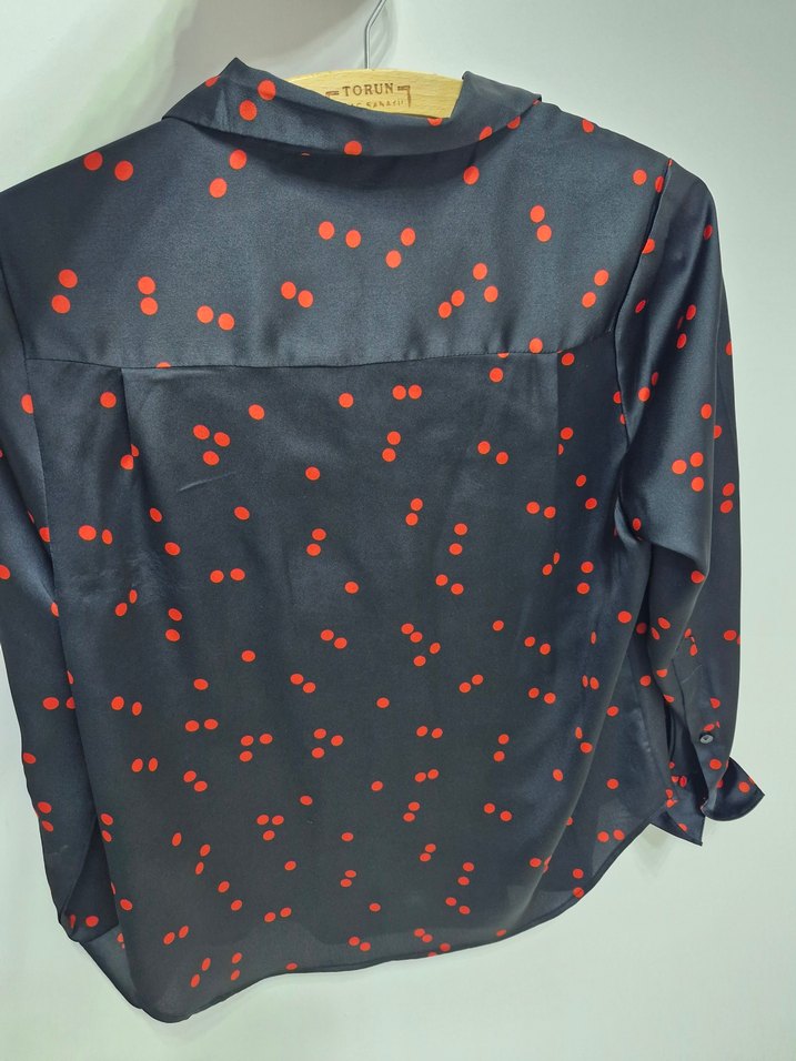 M&S Kırmızı Puantiyeli Uzun Kollu Kadın Gömlek - Görsel 4