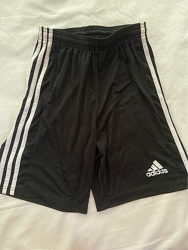 Adidas kadın şort