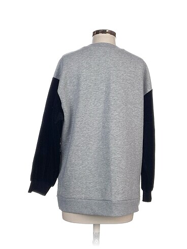 m Beden Twist Sweatshirt %70 İndirimli.
