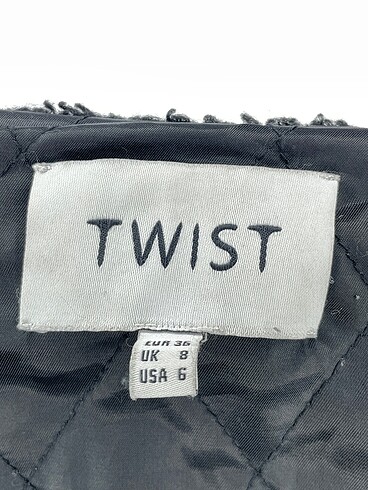 36 Beden siyah Renk Twist Ceket %70 İndirimli.