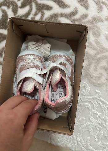 Polaris Kız Çocukları İçin Pembe Baskılı Spor Ayakkabı