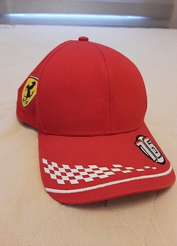 FERRARI F1 LECLERC ŞAPKA
