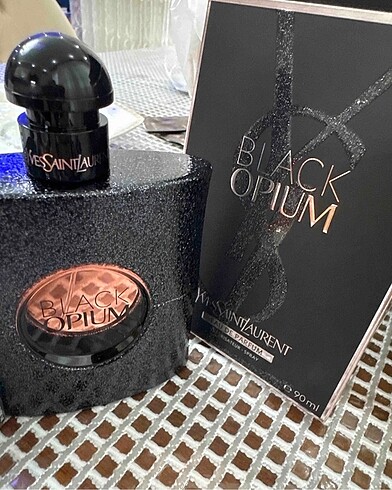 Yves Saint Laurent Black opium