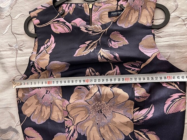s Beden Çok sık oturtmalı crop bluz