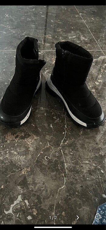Zara Zara çocuk spor bot
