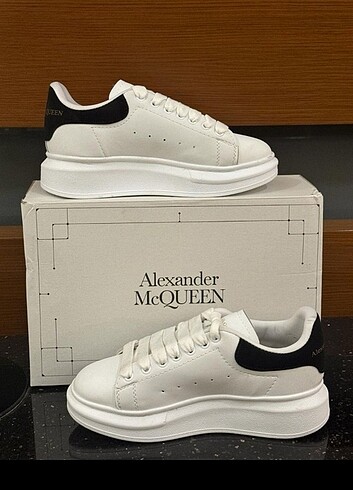 Alexander McQueen bayan spor ayakkabı 