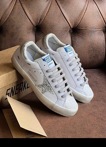 Golden Goose Deluxe Golden goose deluxe bayan spor ayakkabı