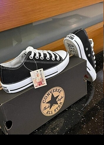 37 Beden siyah Renk Converse bayan spor ayakkabı