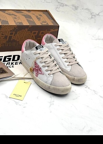 Golden Goose Deluxe Golden goose deluxe bayan spor ayakkabı