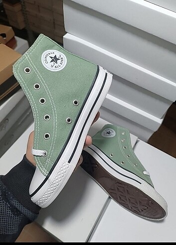 34 Beden Converse spor ayakkabı