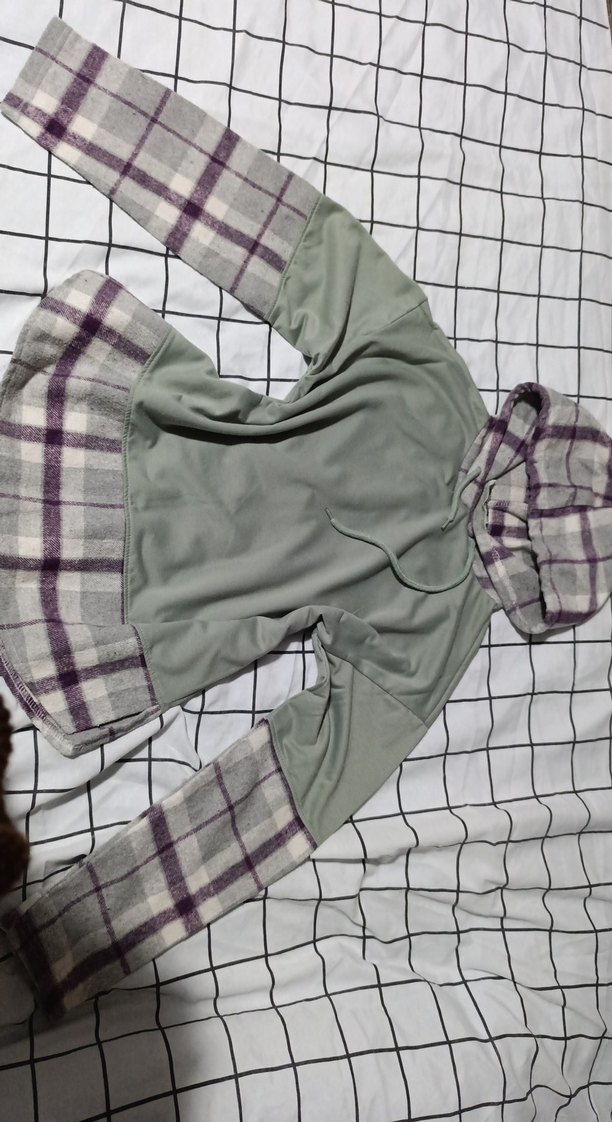 Kapüşonlu Ekose Desenli Gri Sweatshirt - Görsel 2