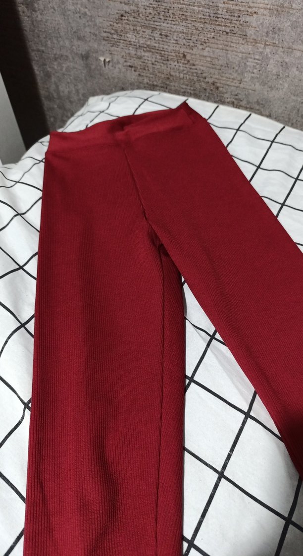 Kırmızı Sıkı Kesim Kadın Tayt - Görsel 3