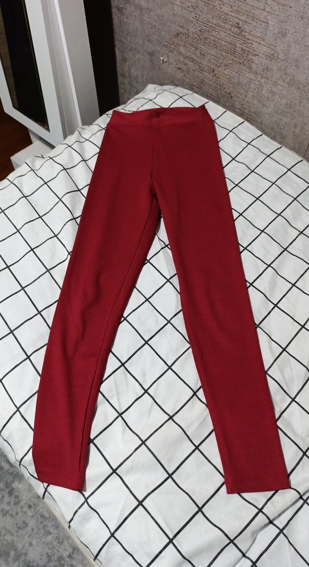 Kırmızı Sıkı Kesim Kadın Tayt - Görsel 2