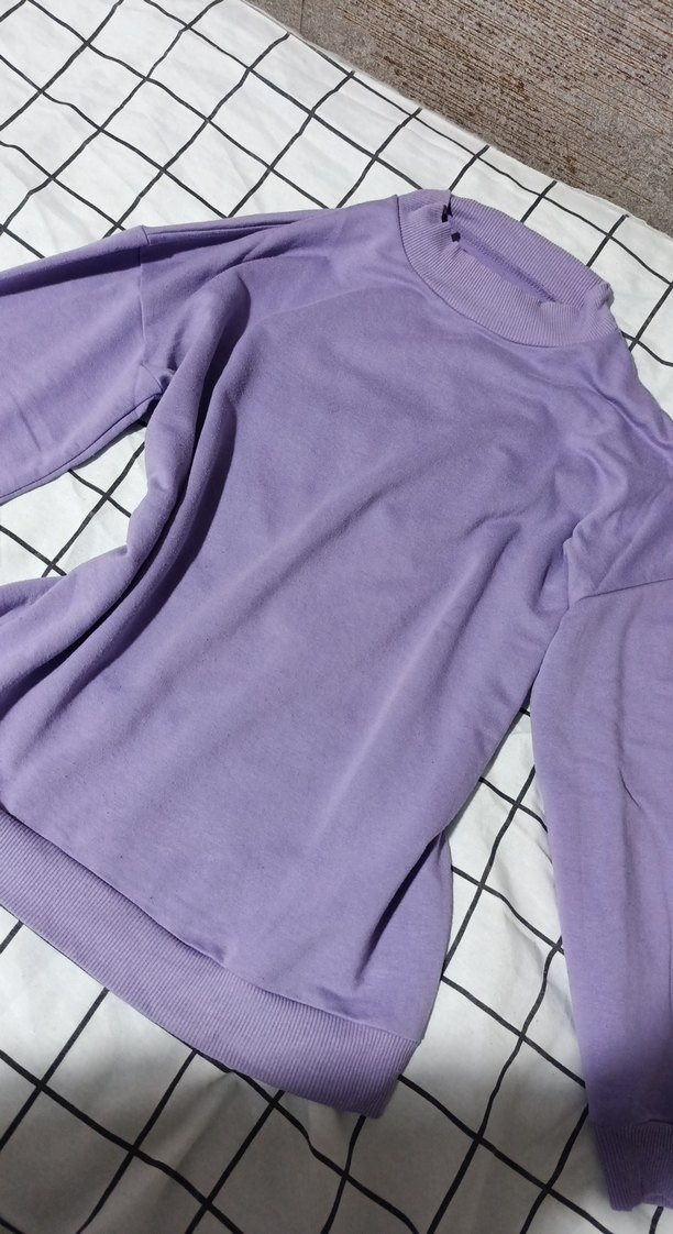 Mor Boğazlı Kadın Sweatshirt - Görsel 2