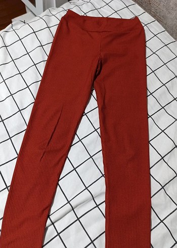 Kırmızı Pileli Kadın Tayt - Görsel 2