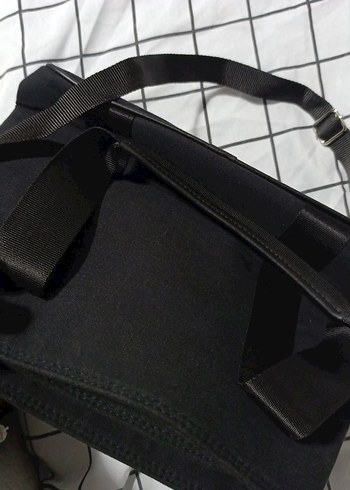 Siyah Minimalist Kadın Omuz Çantası - Görsel 5