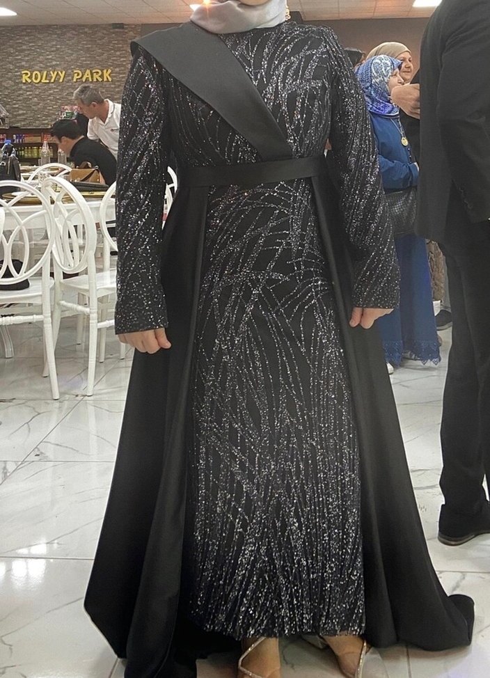 Siyah Uzun Kollu Gotik Kadın Elbisesi - Görsel 2