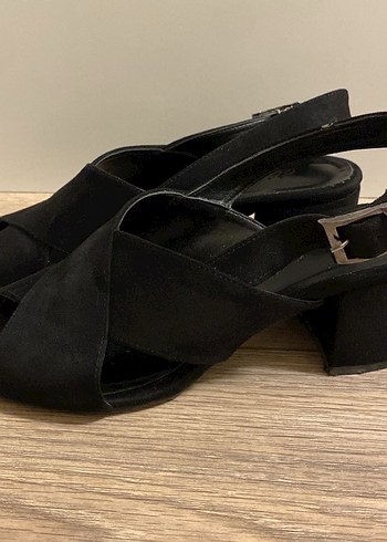 Pelinin Ayakkabıları 38